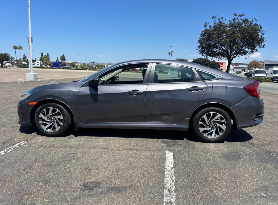 2016 Honda Civic EX — photo 8 of 10