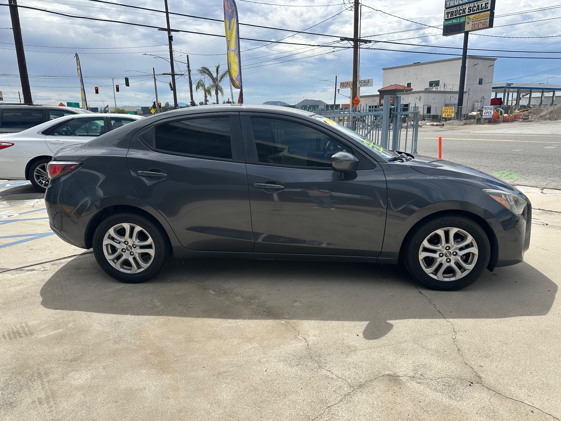 2016 Scion iA N/A — photo 4 of 11