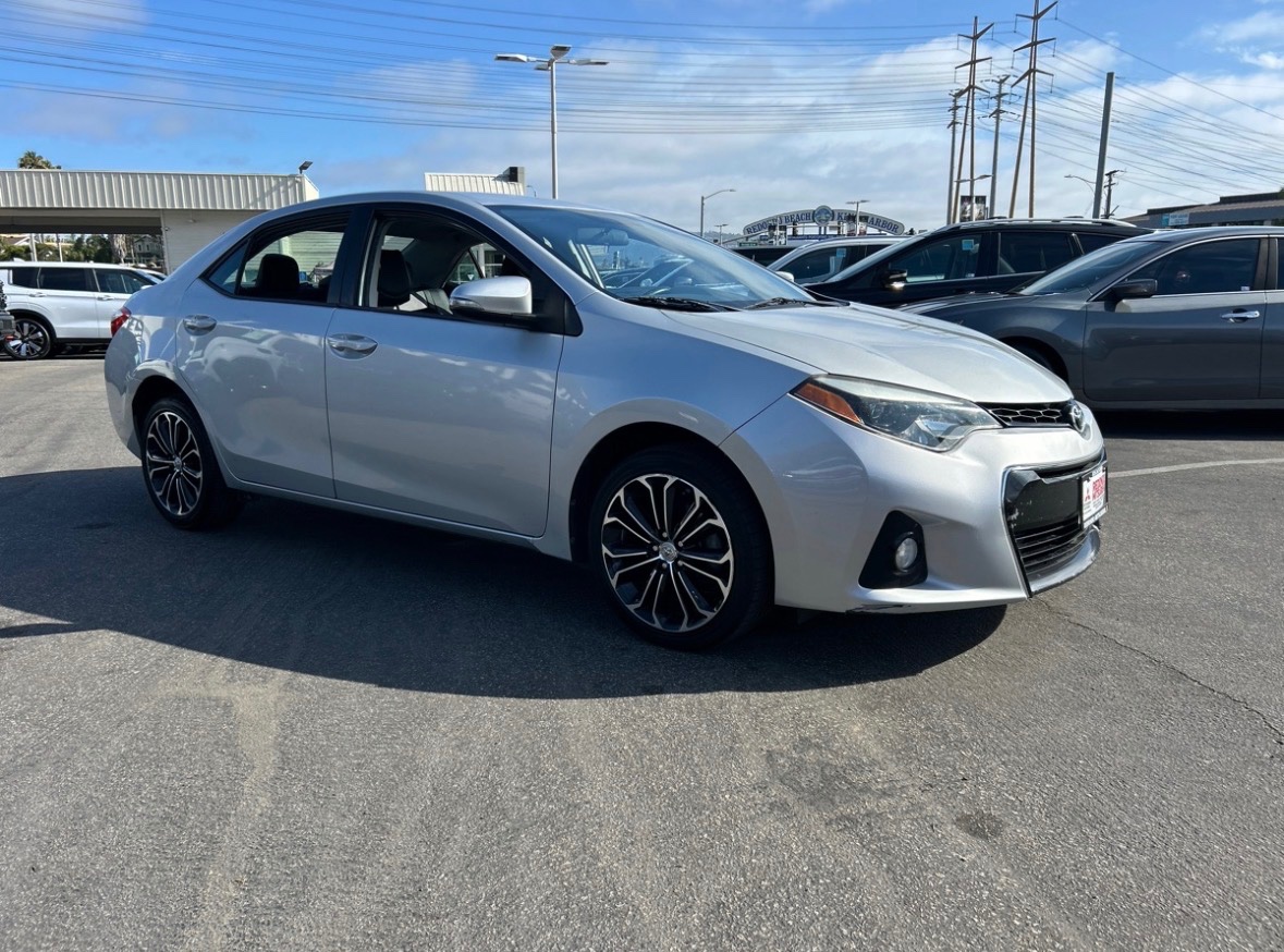 2016 Toyota Corolla S Plus — photo 3 of 9
